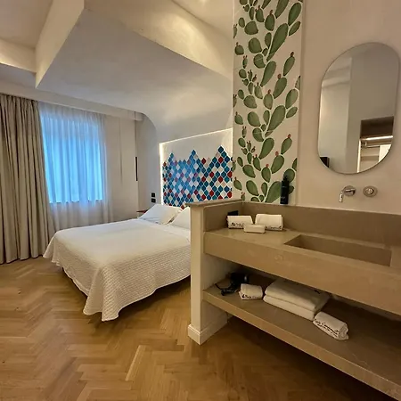 Punta Campanella &