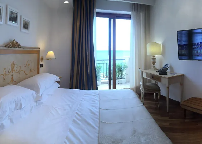 Punta Campanella Resort&spa