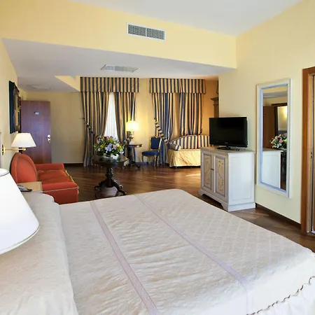 Punta Campanella & Hotel