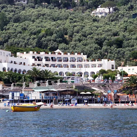 Punta Campanella & Hotel Massa Lubrense