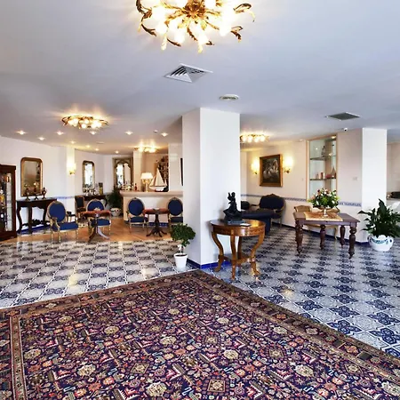 Punta Campanella & 4*