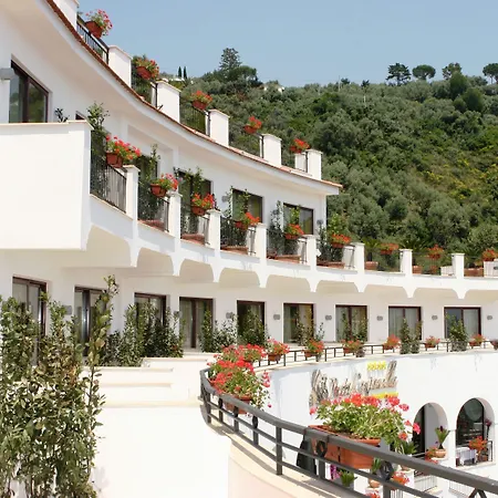 Punta Campanella & Hotel 4*