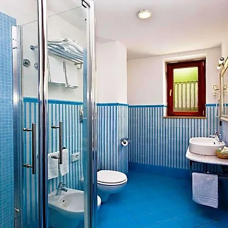 Punta Campanella &
