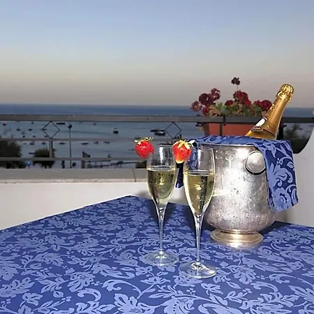 Punta Campanella &
