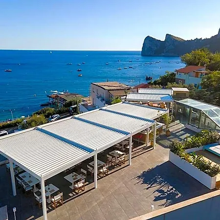 Punta Campanella & 4*