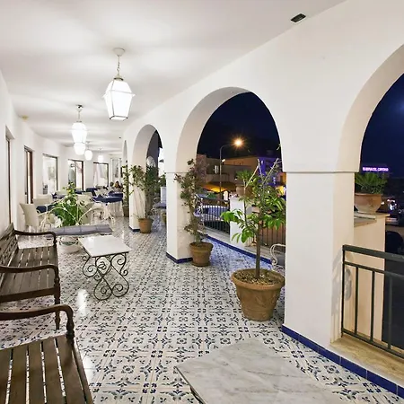 Punta Campanella &