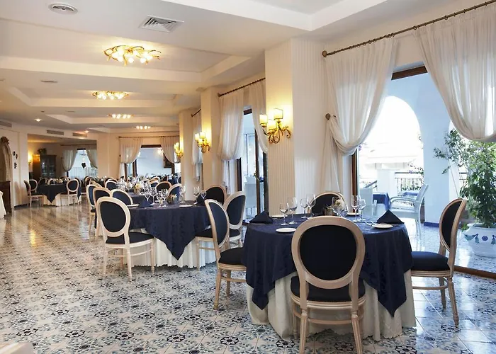 Punta Campanella & 4*